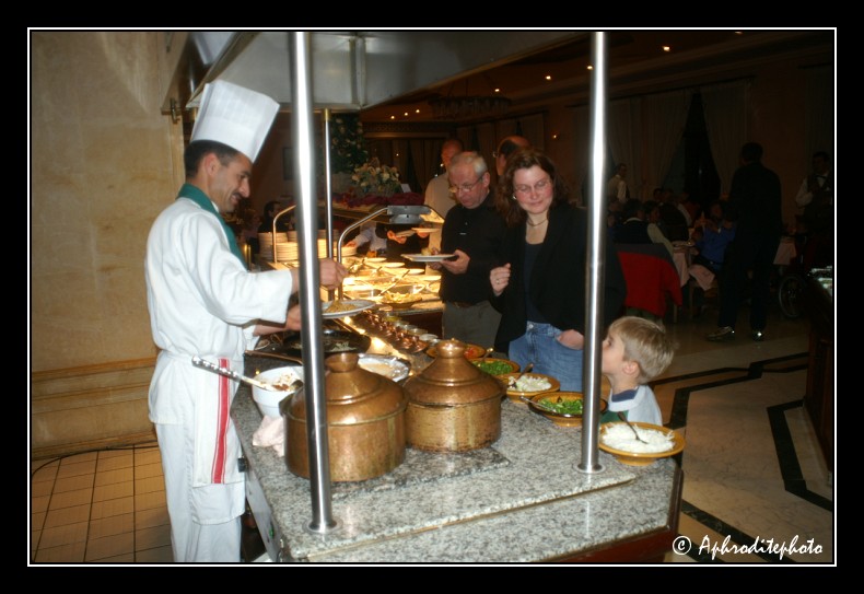 206 Kairouan, un repas bien apprecie